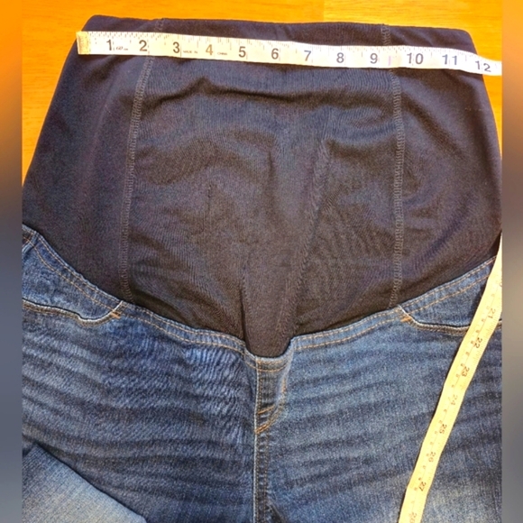 Isabel Maternity by Ingrid & Isabel Blue Skinny Jeans with Stretchy Belly Panel - Picture 5 of 8